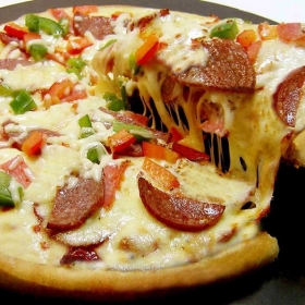 Pizza Xúc Xích (Loại lớn 32cm) 168.000đ